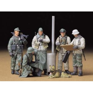1/35 ドイツ歩兵野戦会議