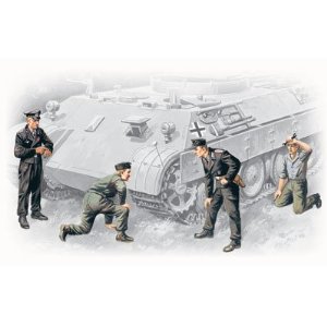 1/35 ドイツ戦車兵 整備シーン