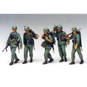 1/35 ドイツ機関銃チーム行軍セット